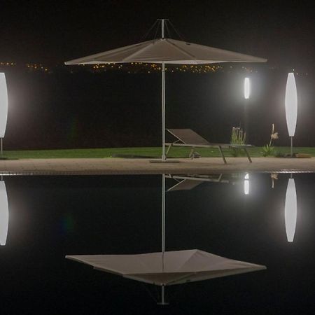 Tenutayala - Residenza Agrituristica Parabita Bagian luar foto