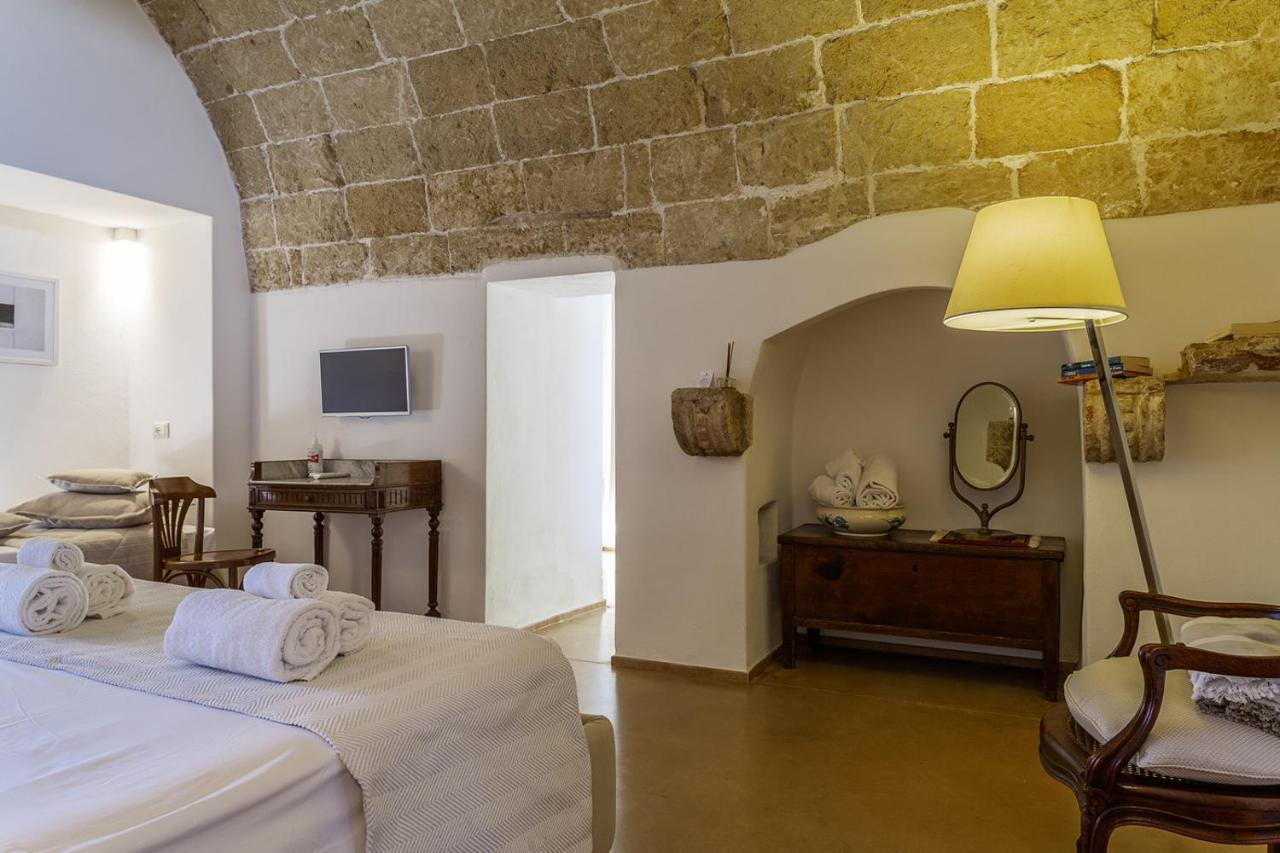 Tenutayala - Residenza Agrituristica Parabita Bagian luar foto