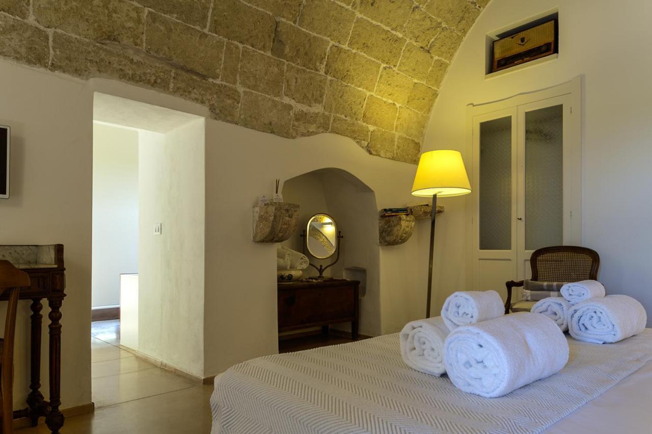 Tenutayala - Residenza Agrituristica Parabita Bagian luar foto