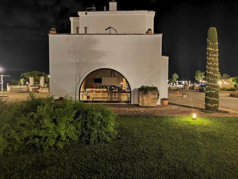Tenutayala - Residenza Agrituristica Parabita Bagian luar foto