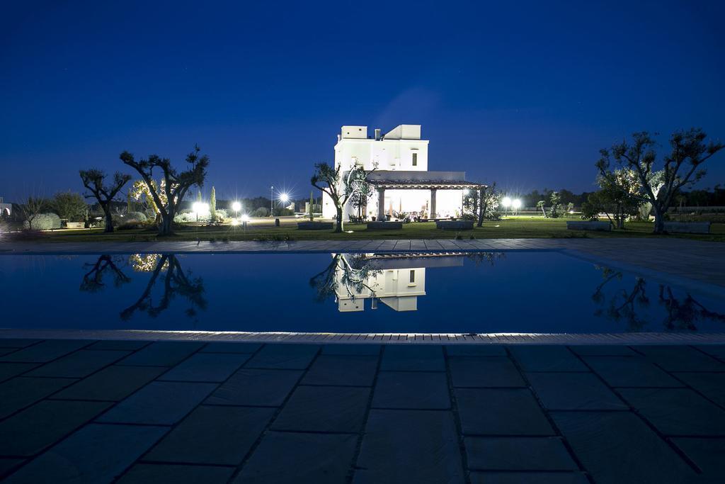 Tenutayala - Residenza Agrituristica Parabita Bagian luar foto
