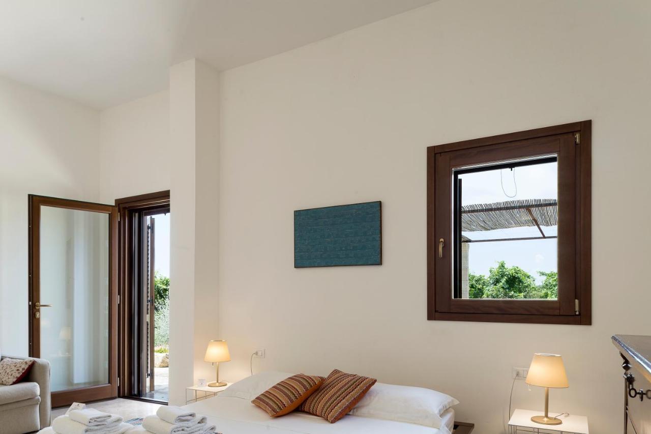 Tenutayala - Residenza Agrituristica Parabita Bagian luar foto