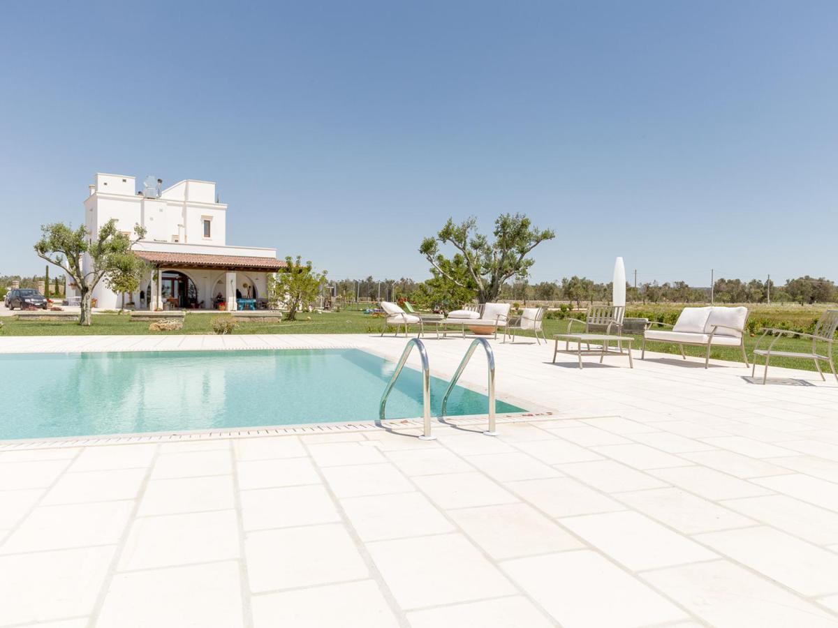 Tenutayala - Residenza Agrituristica Parabita Bagian luar foto