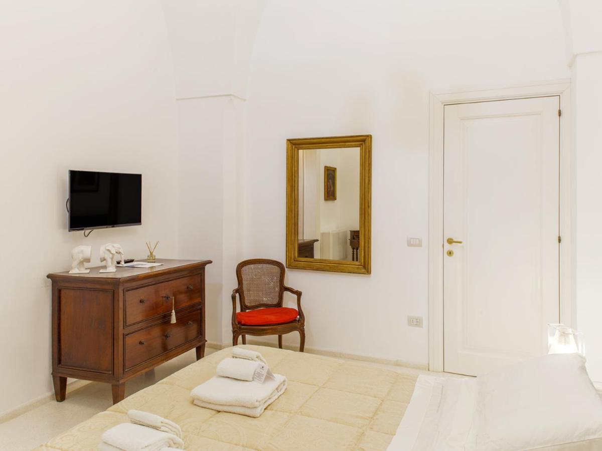 Tenutayala - Residenza Agrituristica Parabita Bagian luar foto