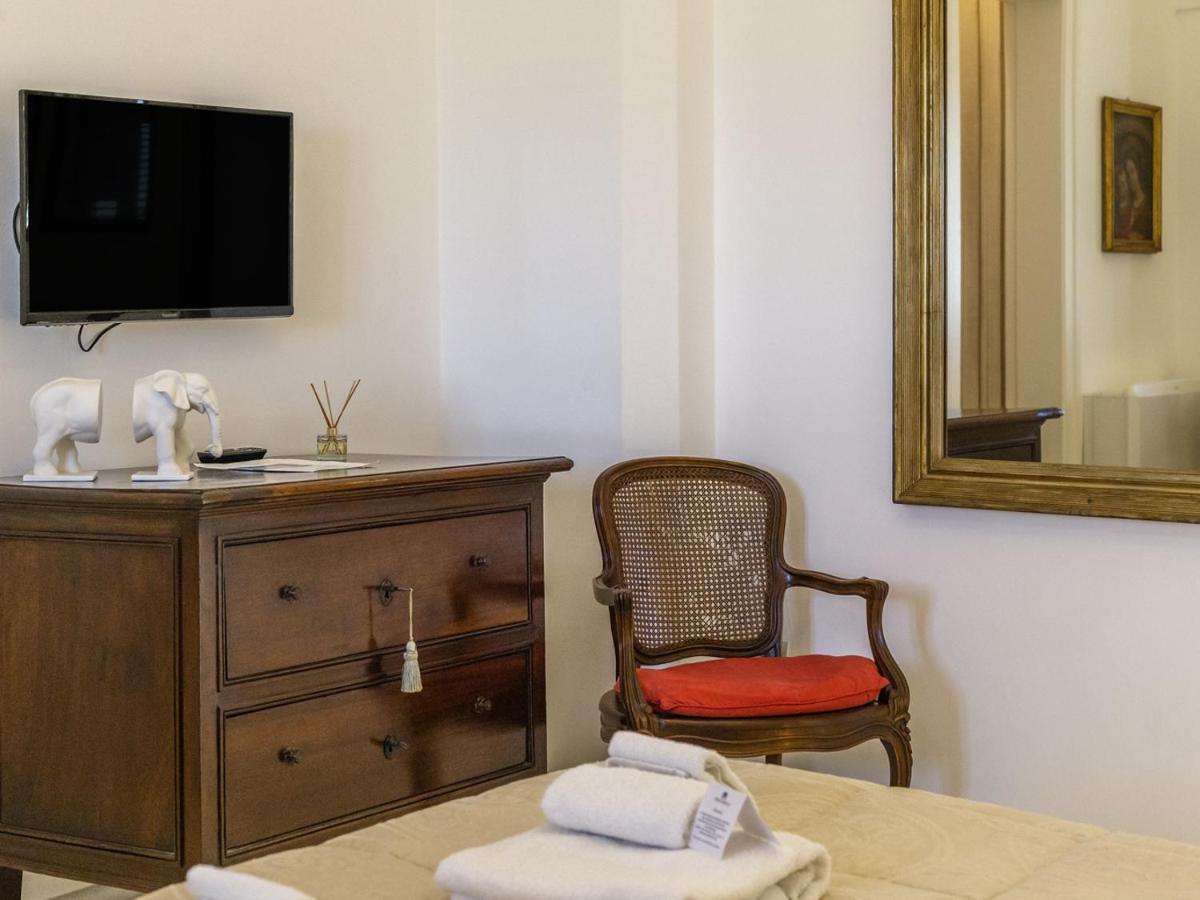 Tenutayala - Residenza Agrituristica Parabita Bagian luar foto